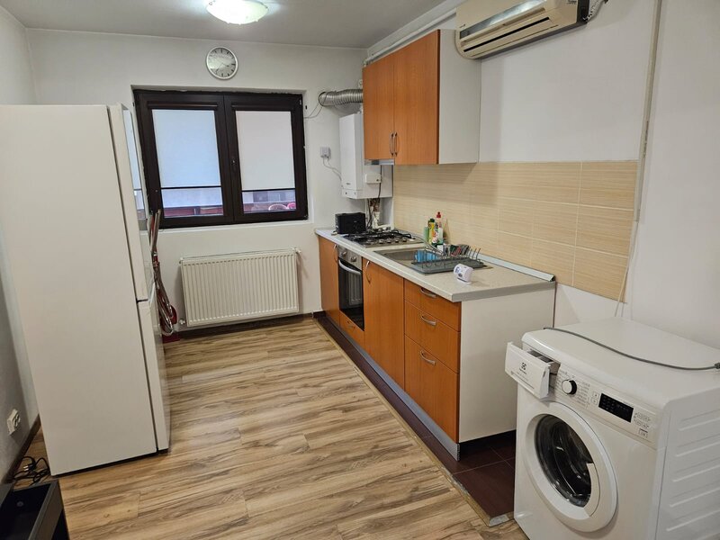 Berceni, metrou Dimitrie Leonida, garsoniera Inchiriere